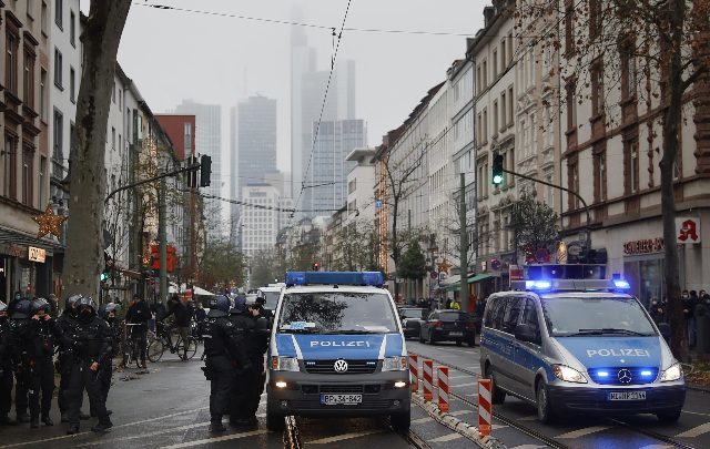 Incident u Frankfurtu: Muškarac nožem povrijedio više osoba